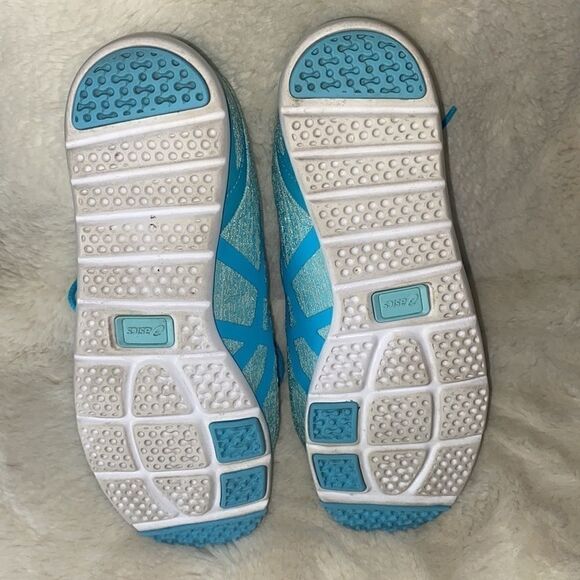 ASICS Sky Blue Sneakers!!  - Picture 6 of 8